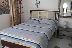 Alquiler Vacacional - Departamento Familiar y Céntrico con Patio