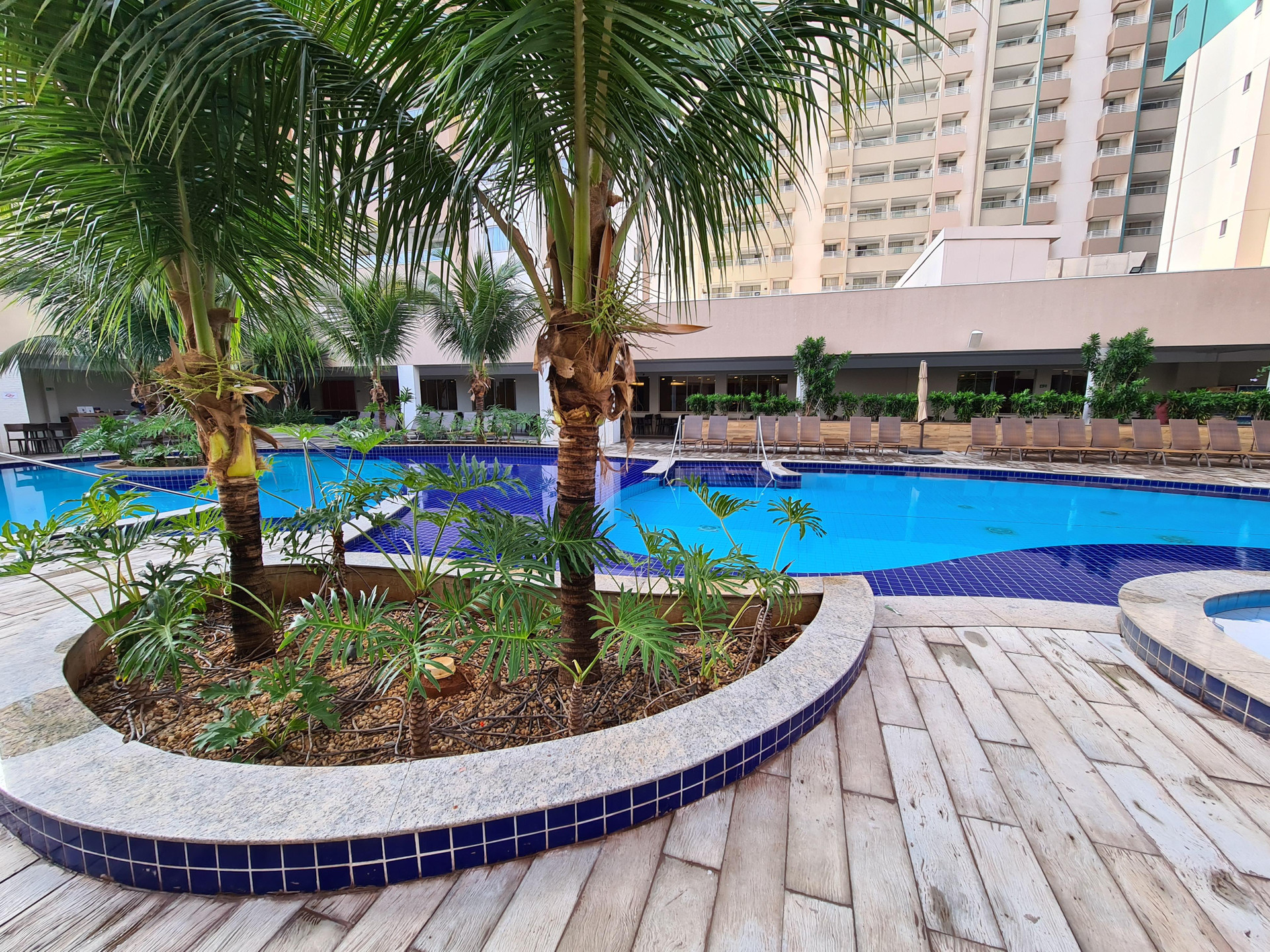 Vista Piscina Hospede-se colado ao Thermas dos Laranjais, no Olímpia Park Resort