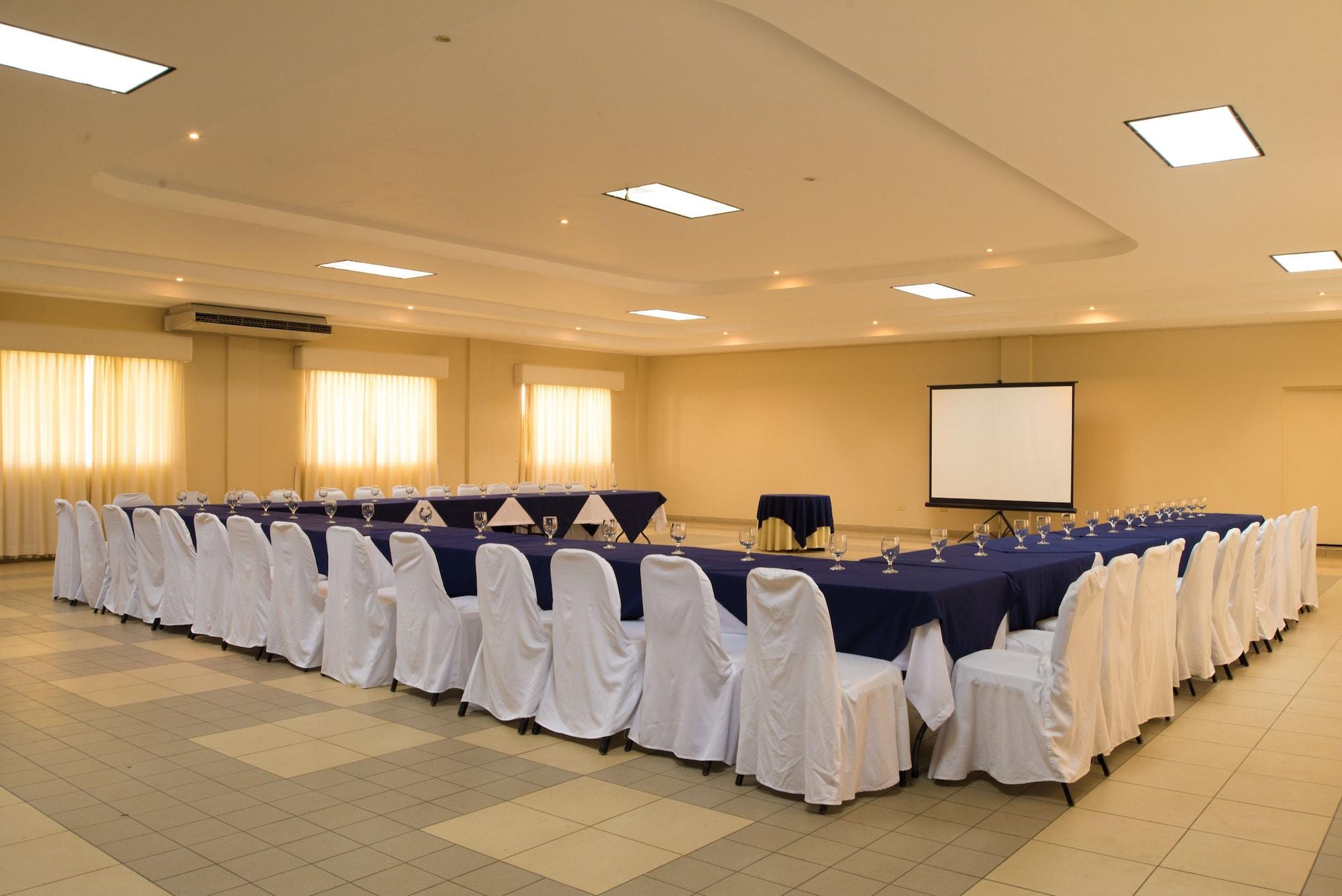 Sala de Reuniones Hotel Versalles