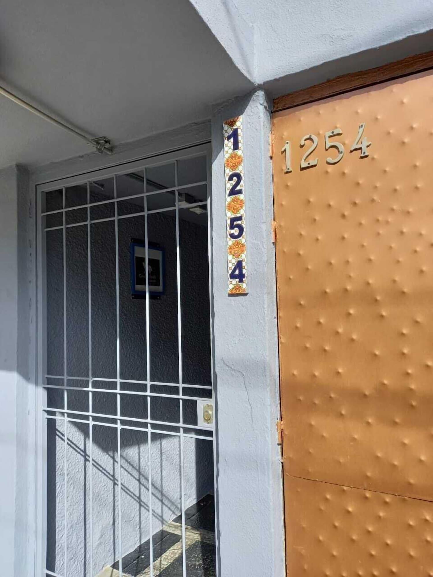 Vista Exterior Suites Viveros de Coyoacan