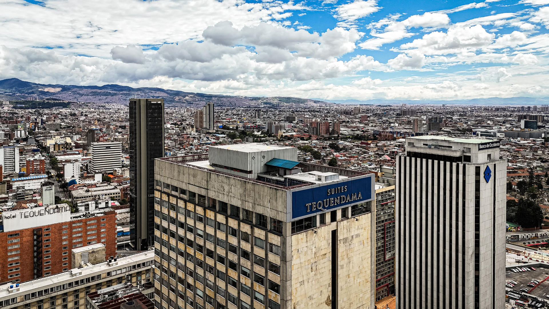 Vista Exterior Tequendama Suites Bogotá