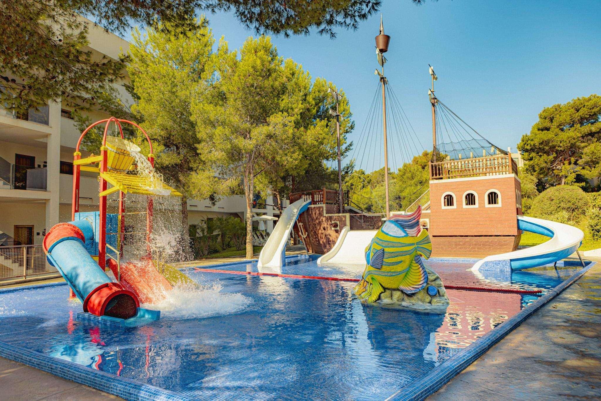 Instalaciones Recreativas Zafiro Palace Palmanova