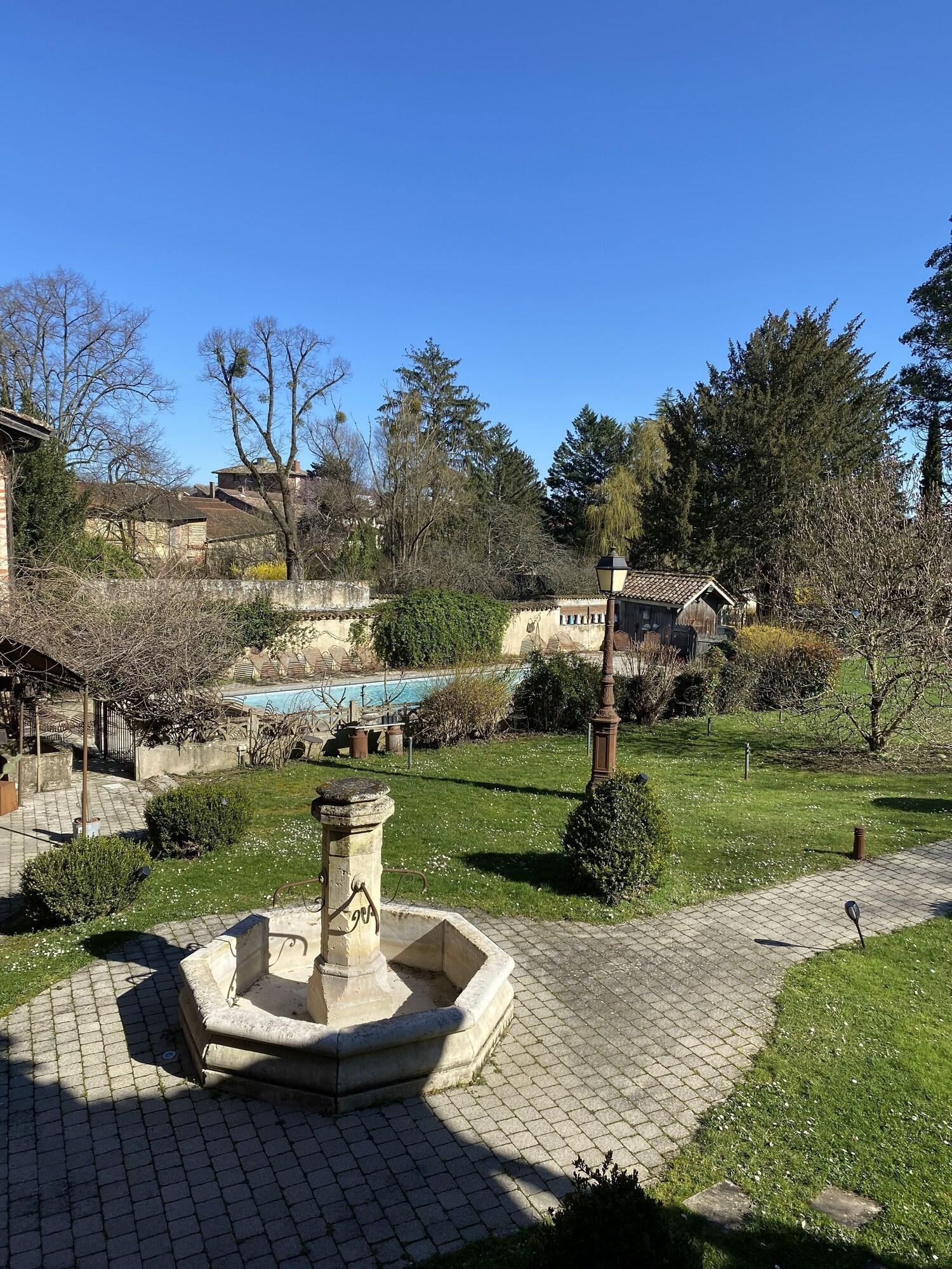 Vista Exterior Les Jardins de la Tour