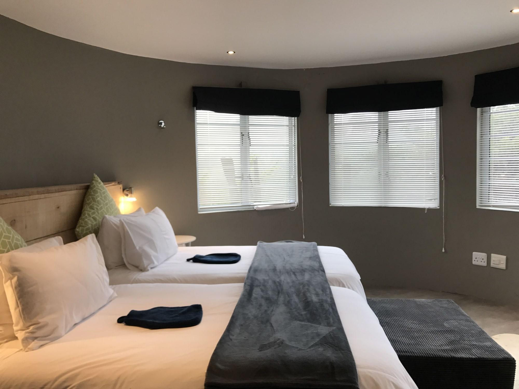 Varios A Stone's Throw Accommodation