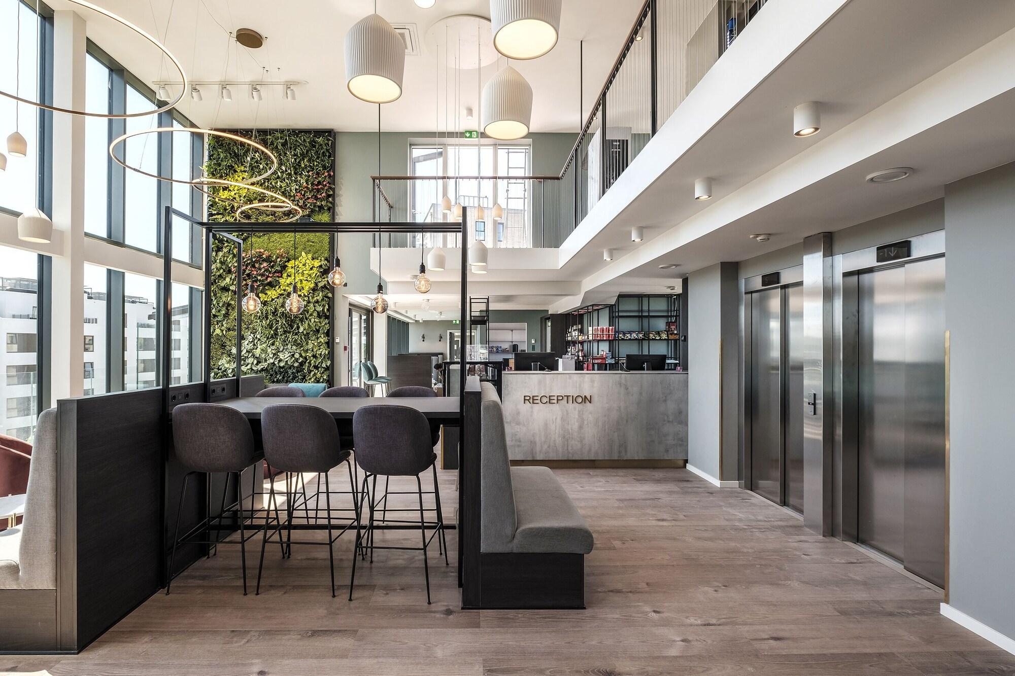 Vista Exterior Go Hotel City