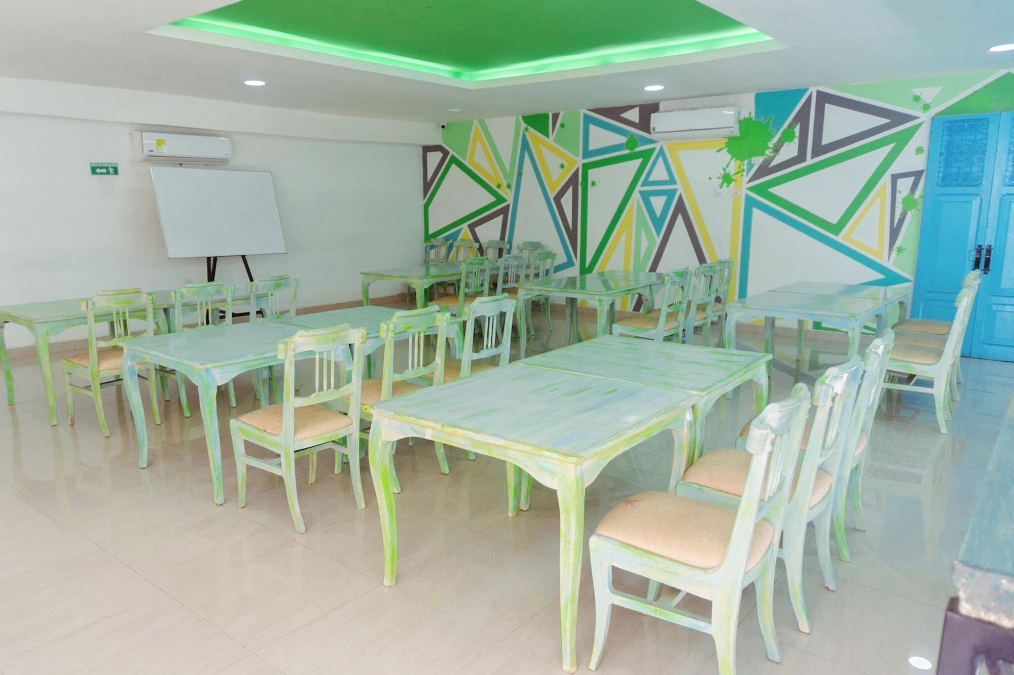 Sala de Reuniones Hotel Millenium Victoria Plaza