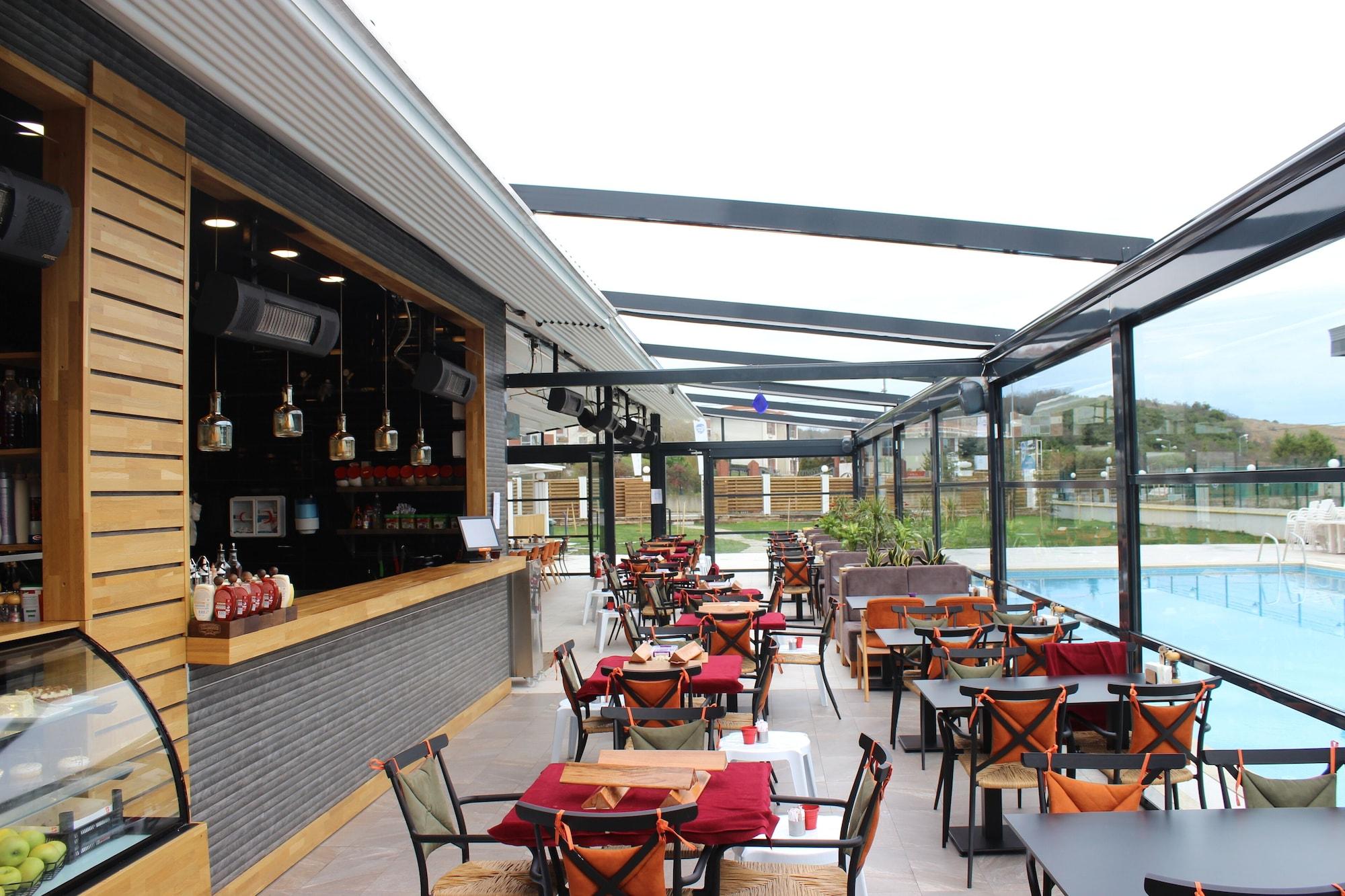 Restaurant Uçar Royal Hotel and Conference Hall