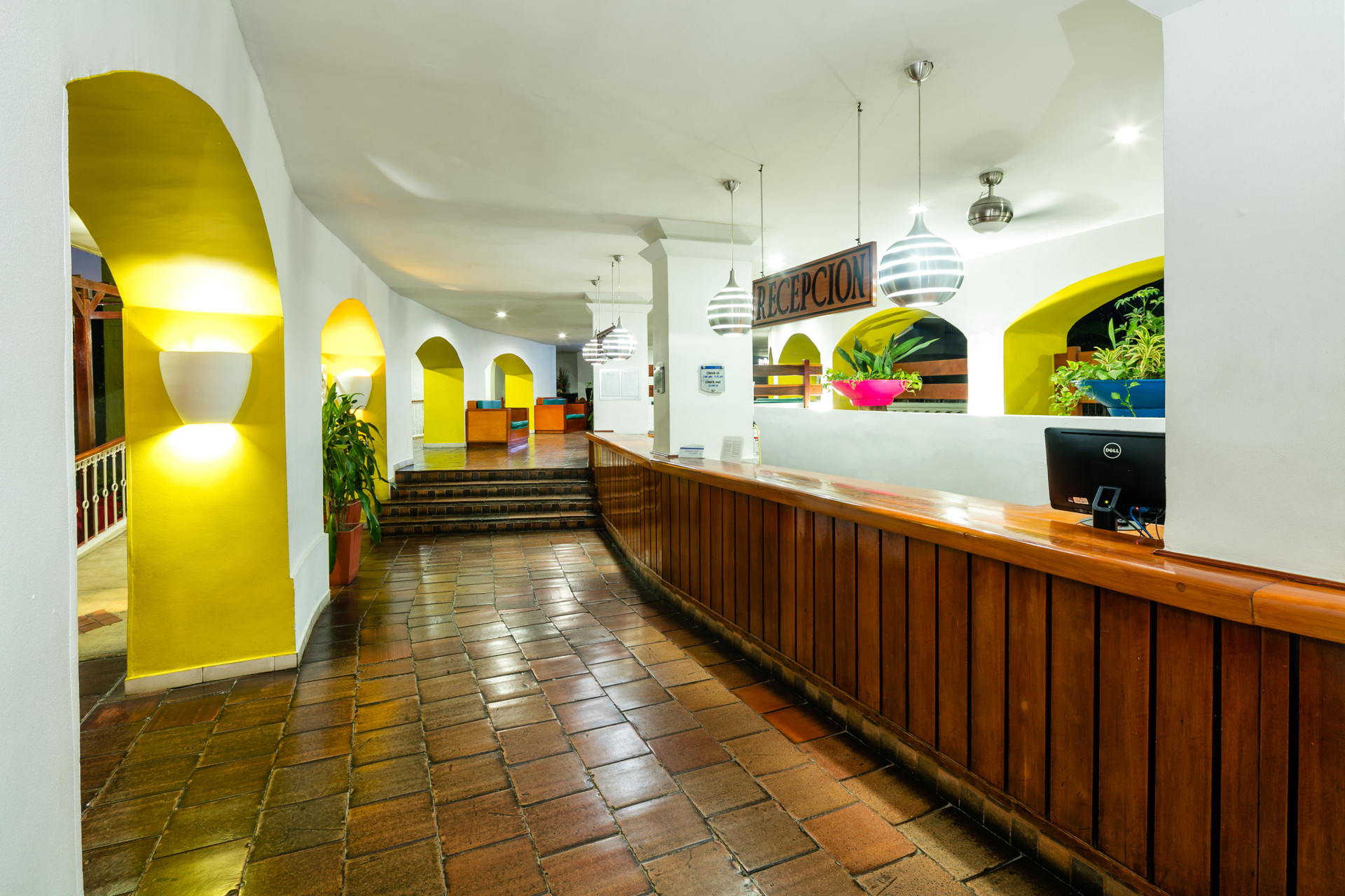 Vista Lobby Decameron Galeón