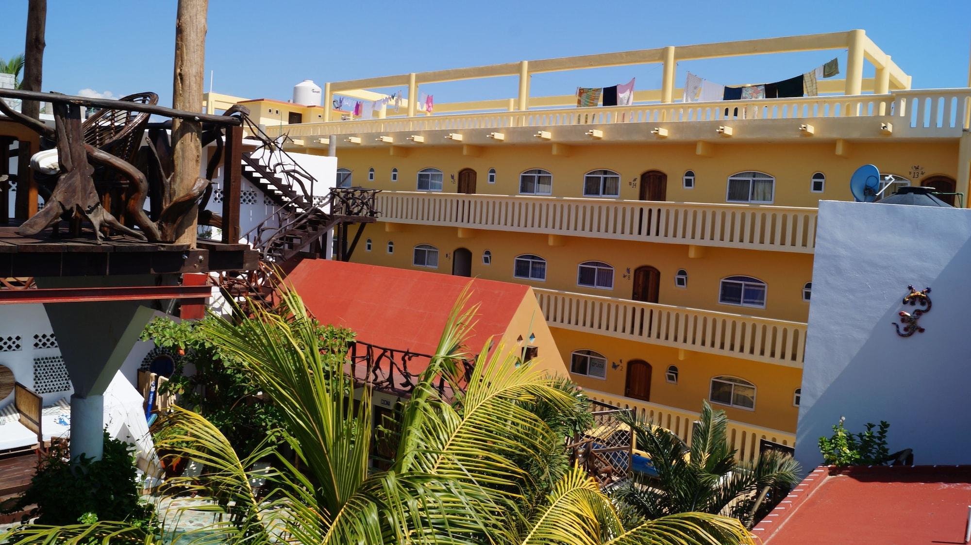 Vista Exterior Buda Mar Zipolite