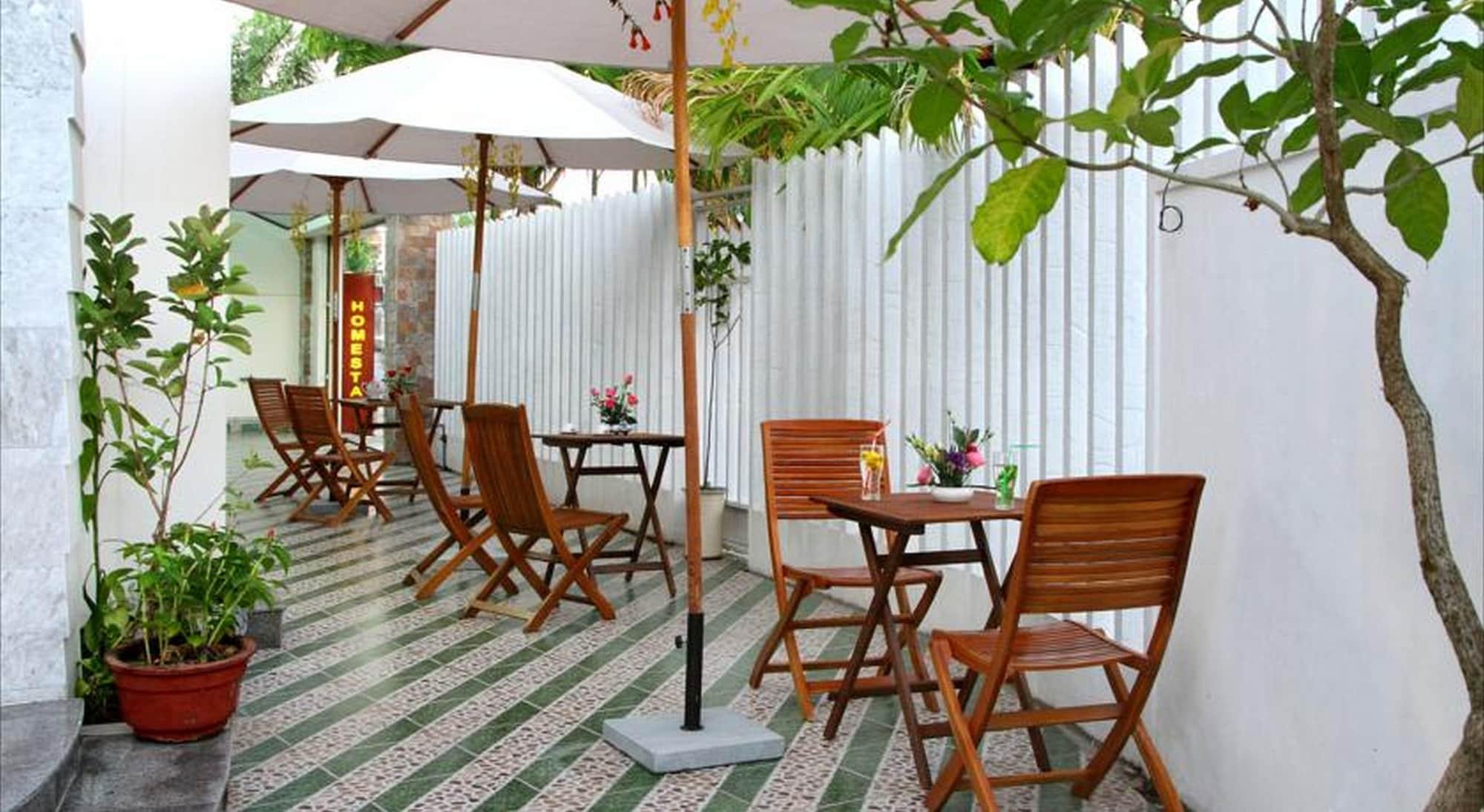 Restaurant Center Homestay