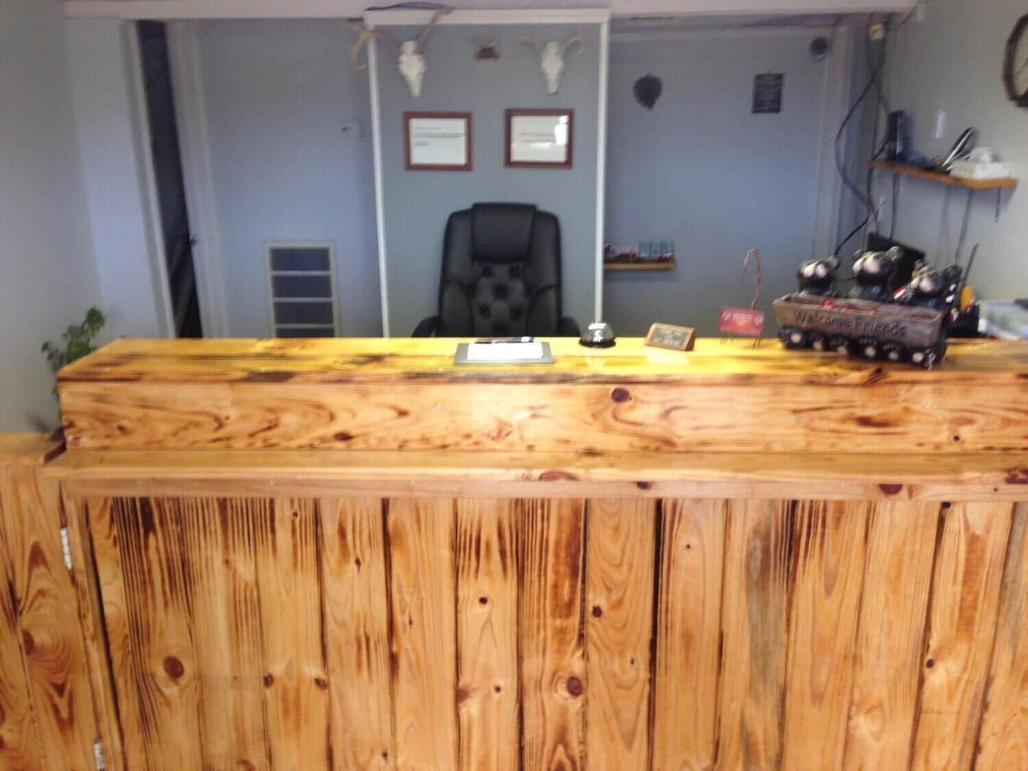 Vista Lobby Sportsman Inn and Suites