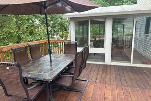 Alquiler Vacacional - Spacious Colonial Home with Hot Tub, Games, Lake Club & Top Local Attractions