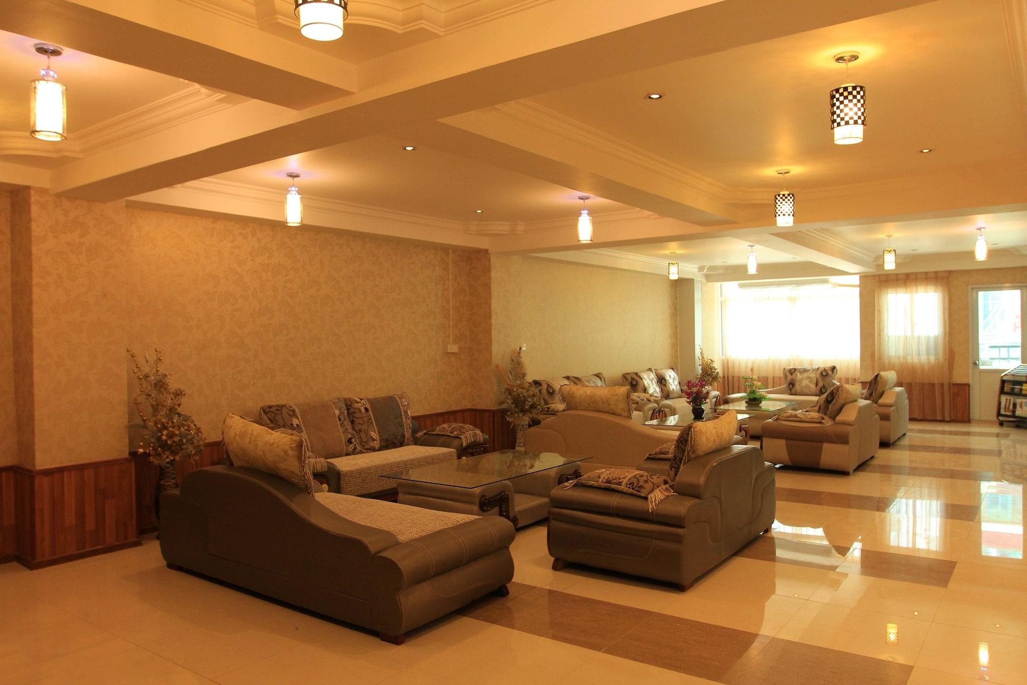 Bar/Salón Hotel K Yangon