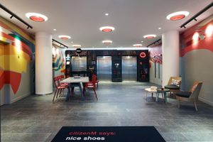 Paquete - citizenM Copenhagen Radhuspladsen