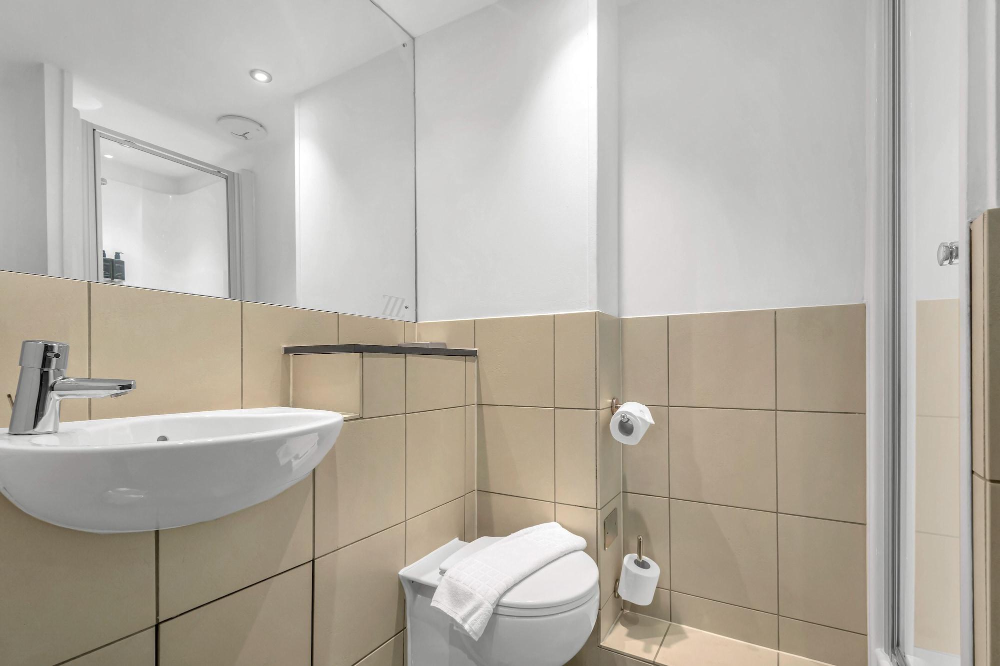 Equipamiento de Habitación Roomzzz Leeds City West