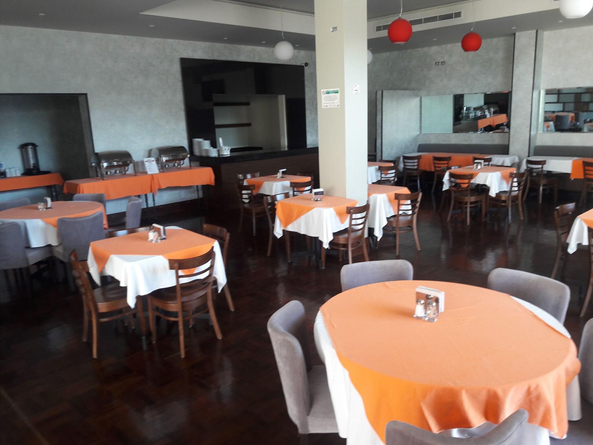 Restaurant MBM Red Sun