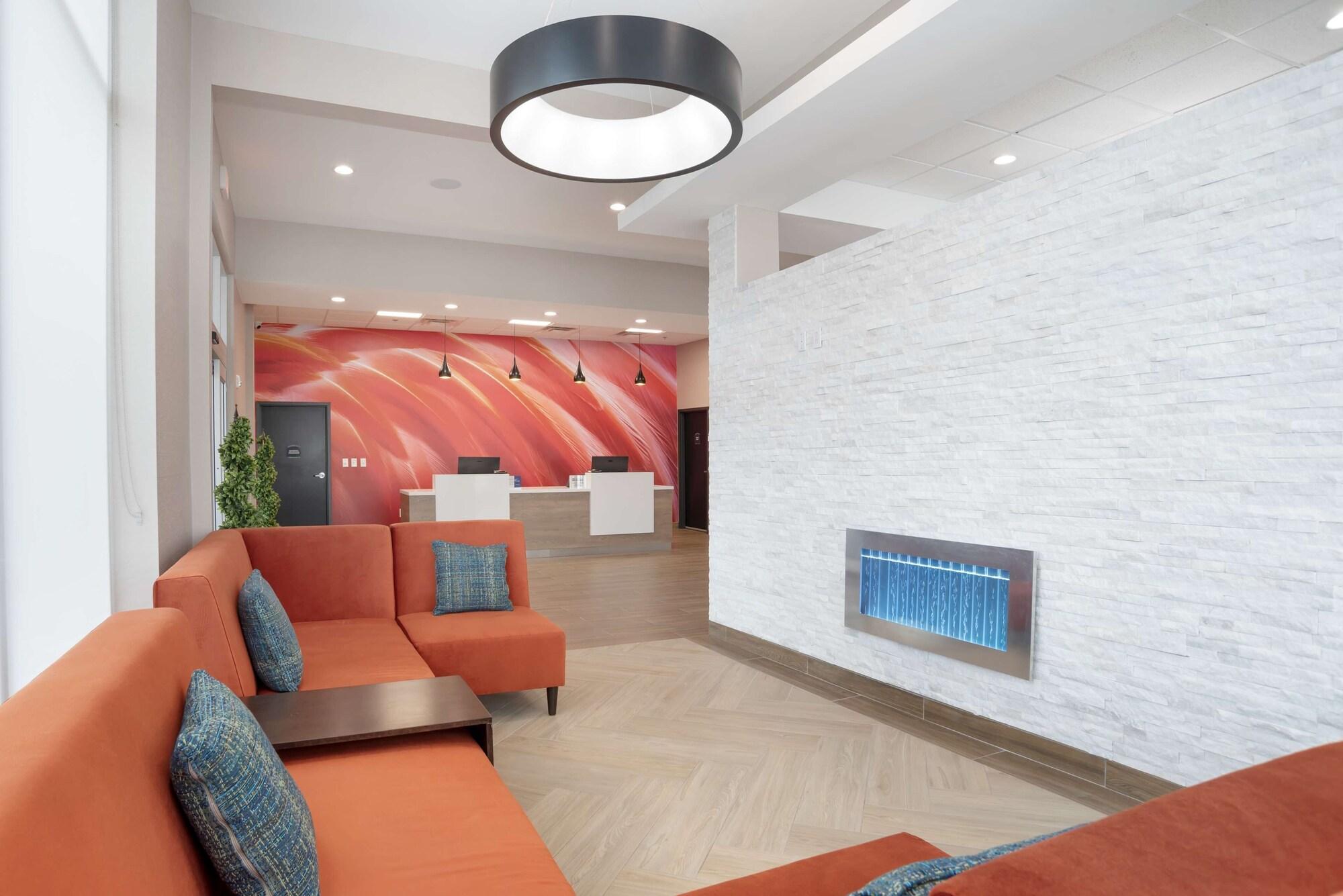 Vista Lobby Best Western Plus Mobile Inn & Suites