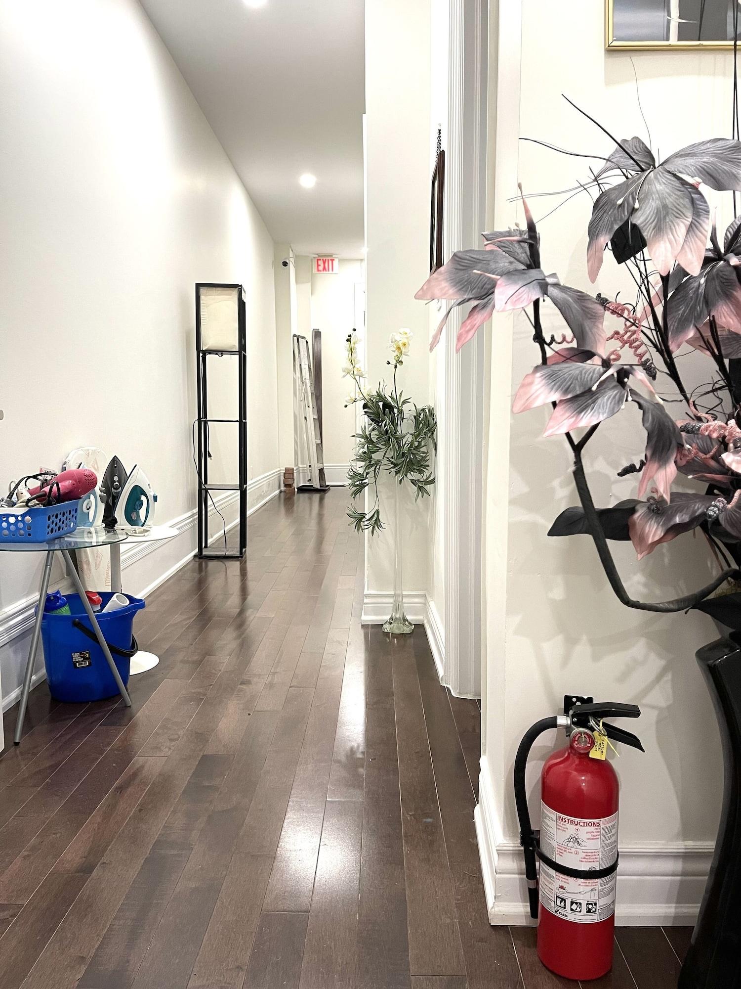 Varios Comfy Guest House