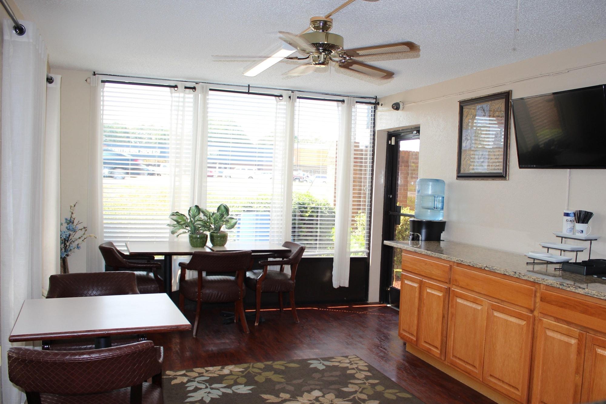 Vista Lobby Economy Inn