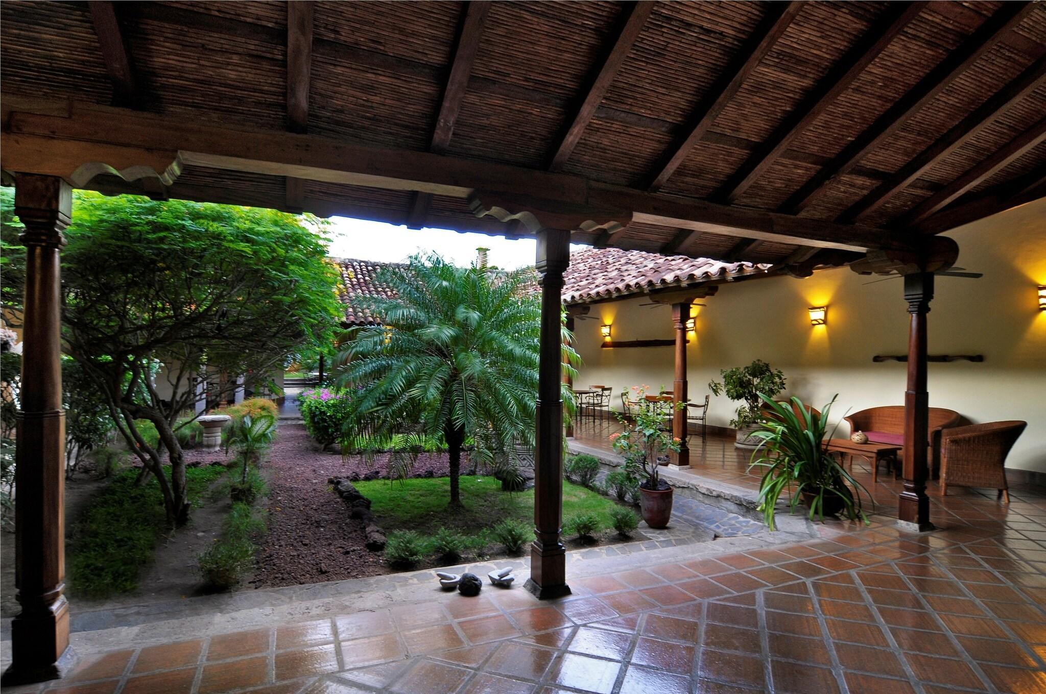 Vista Lobby Hotel Patio del Malinche