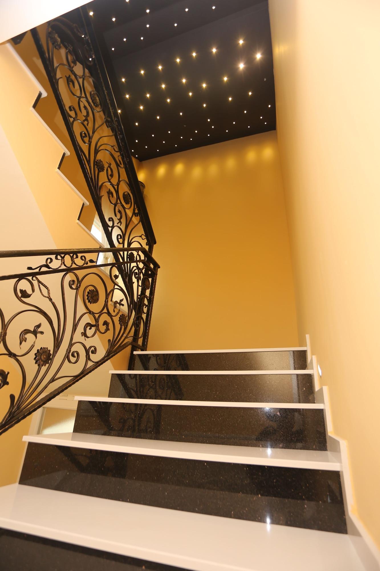 Varios Hotel Nacional Garni