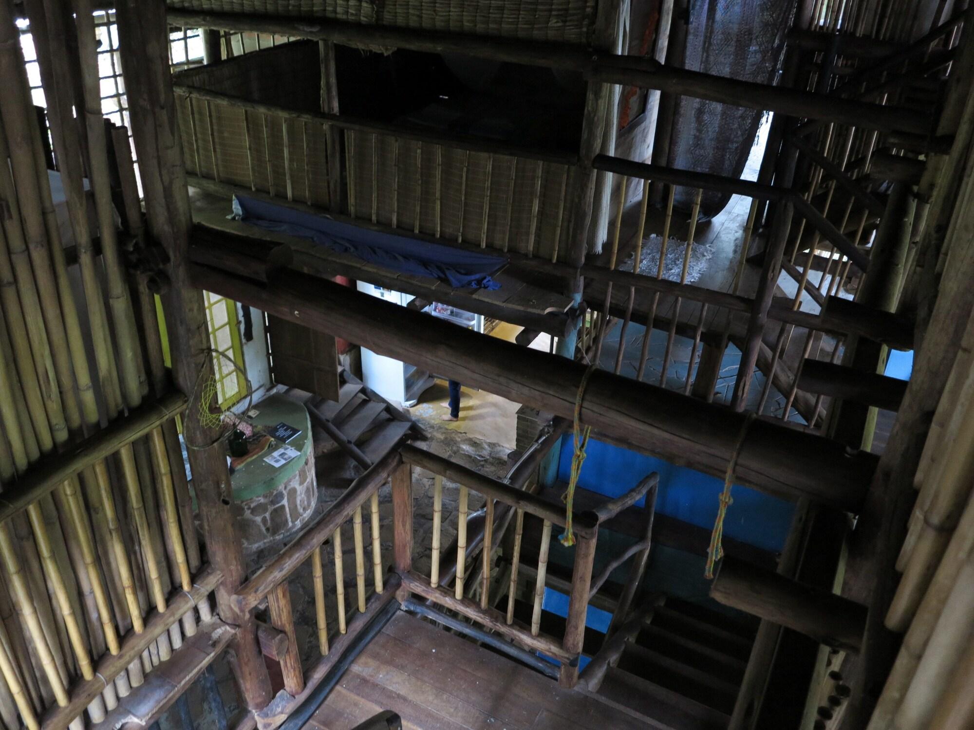 Varios Remo Hostel