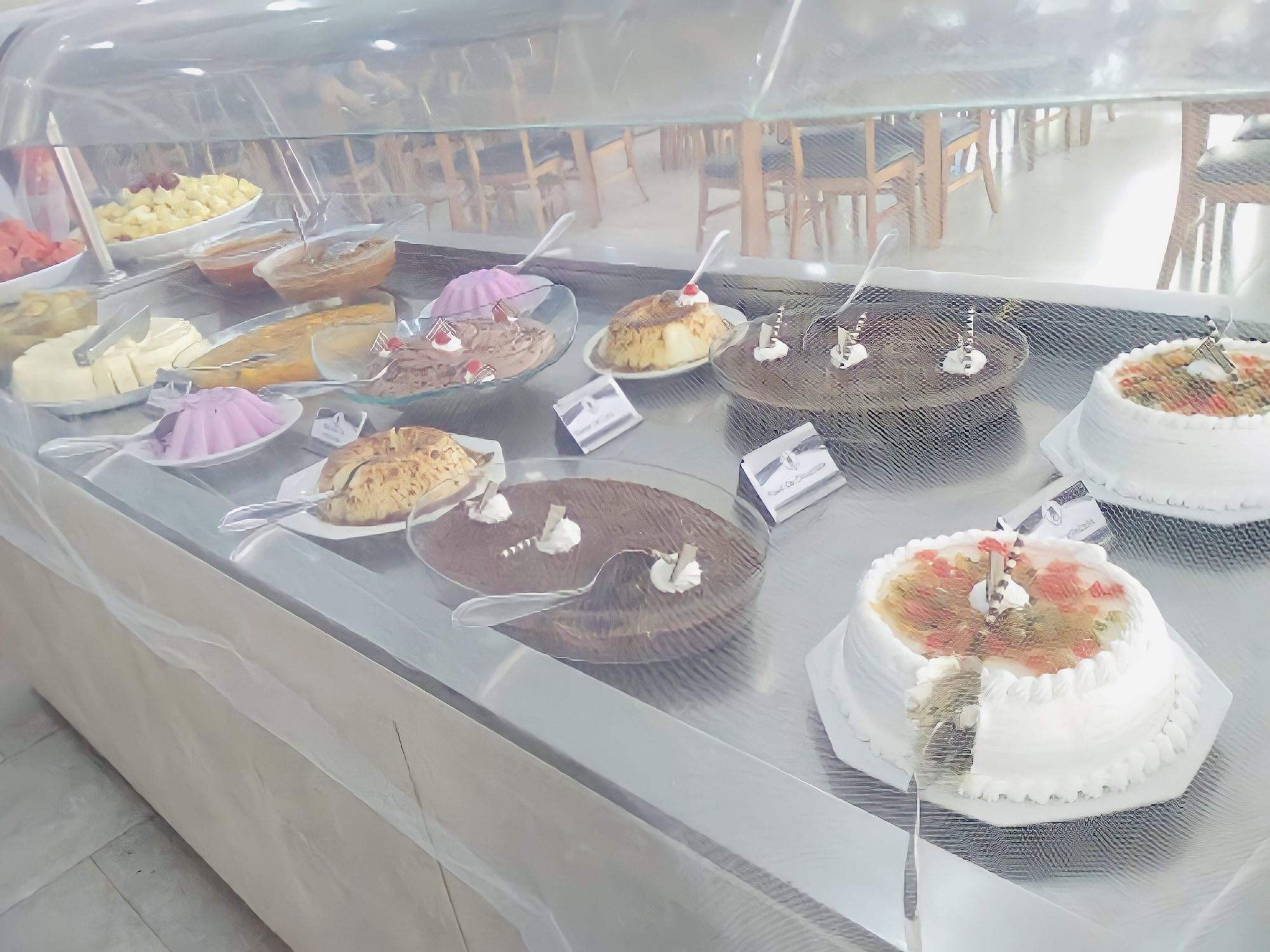 Restaurant Águas Termais Naturais Piscinas Quentes 24h Sauna Free Golden Dolphin Grand Hotel