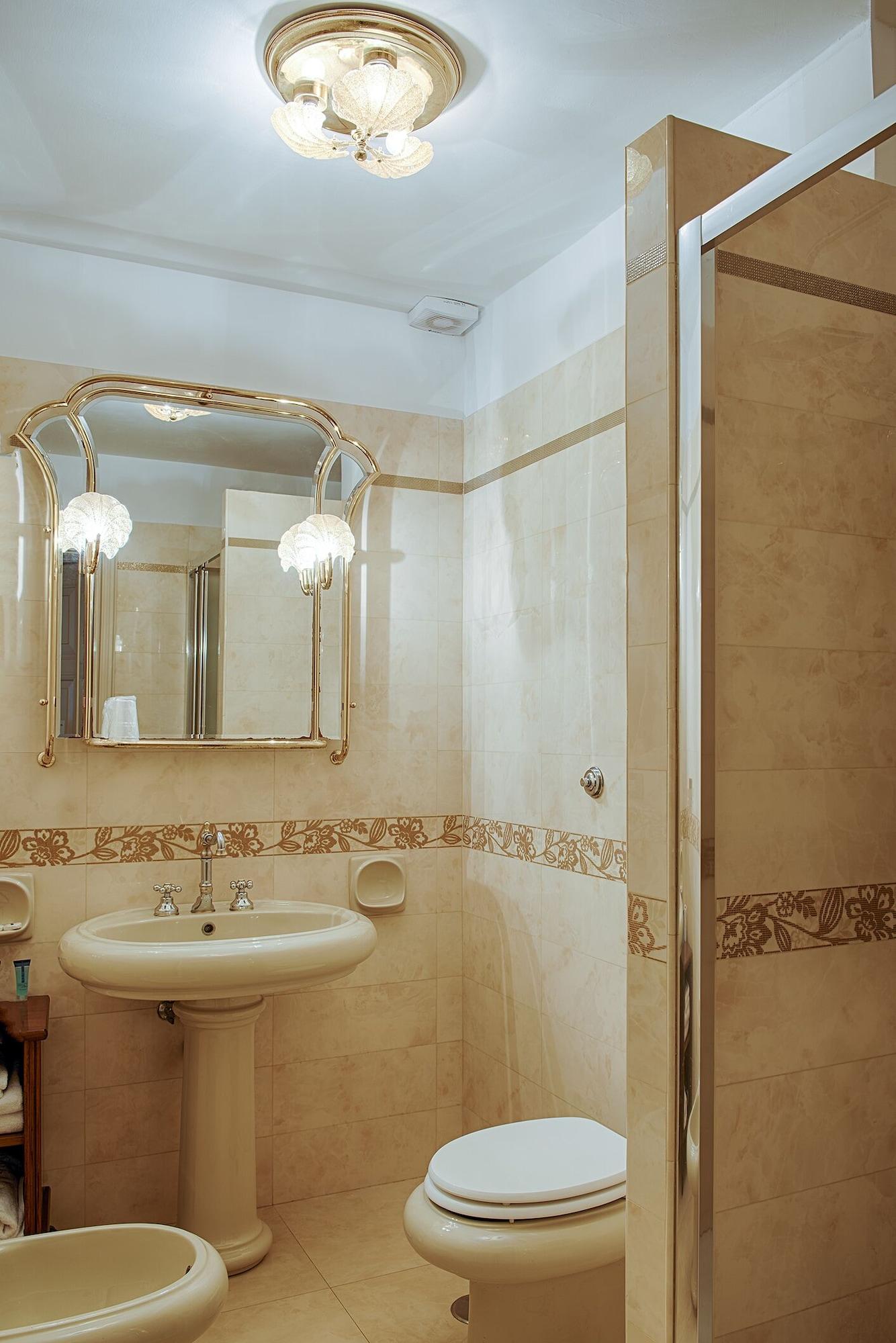 Equipamiento de Habitación Armonia All'Opera