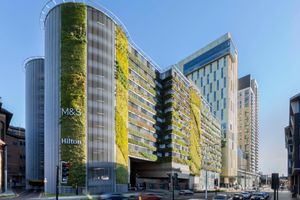 Alojamiento - Hilton Woking