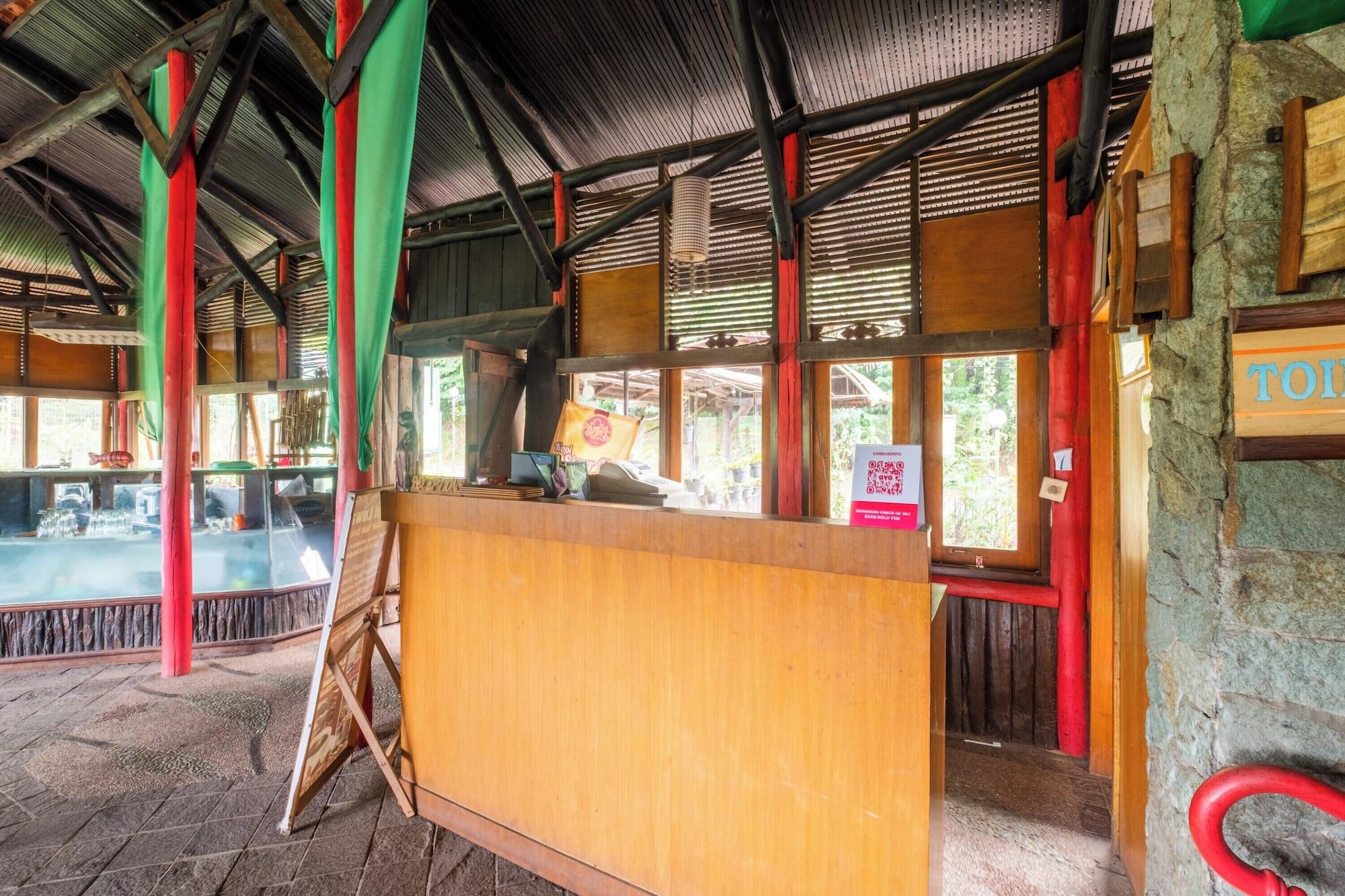 Vista Lobby Capital O 2640 Cottage GS Rumah Kayu Syariah