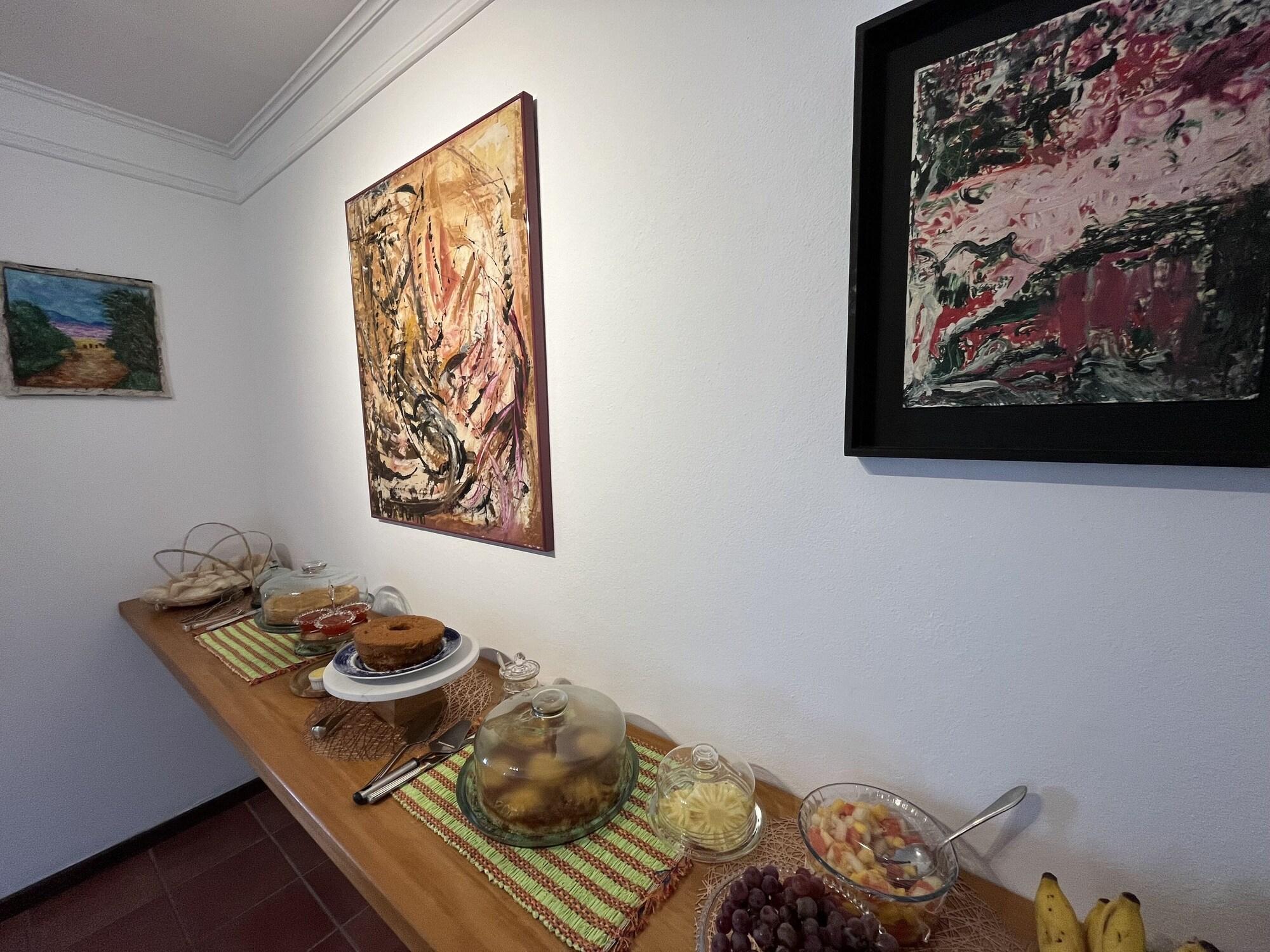 Bar/Salón Casa Arte Cabore