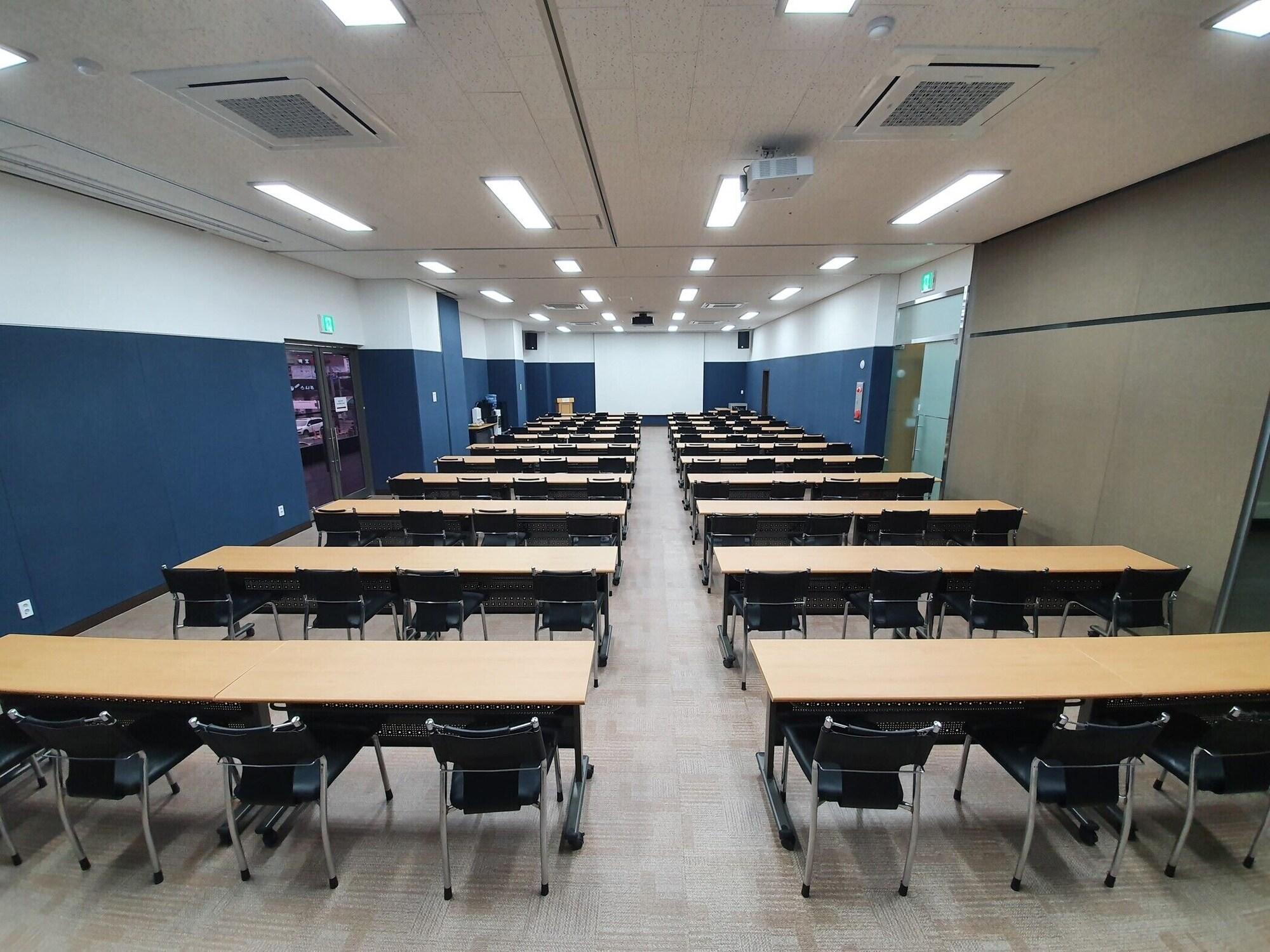 Sala de Reuniones Ramada by Wyndham Dongtan Hotel