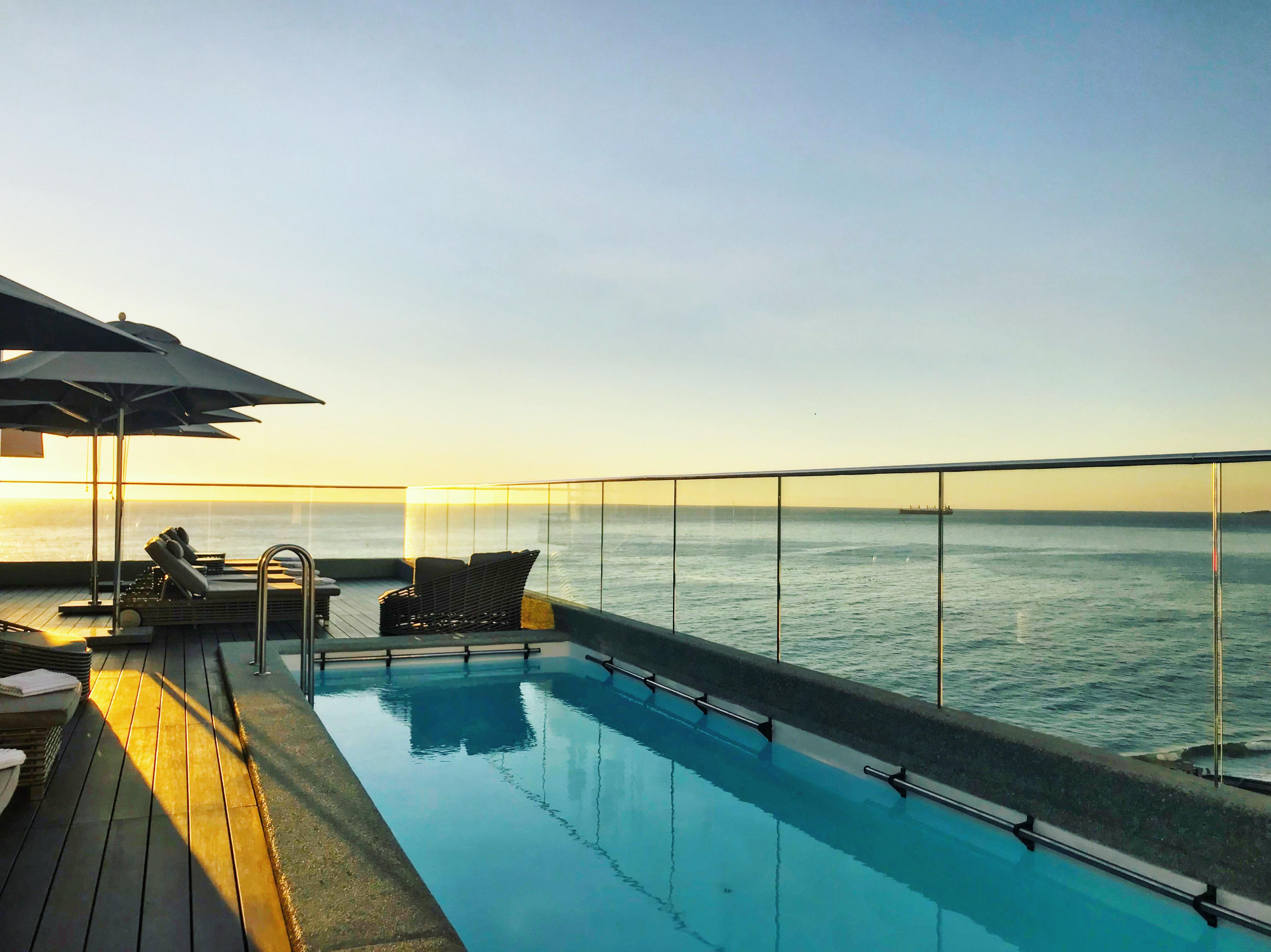 Vista Piscina Hotel Pullman Viña del Mar San Martín