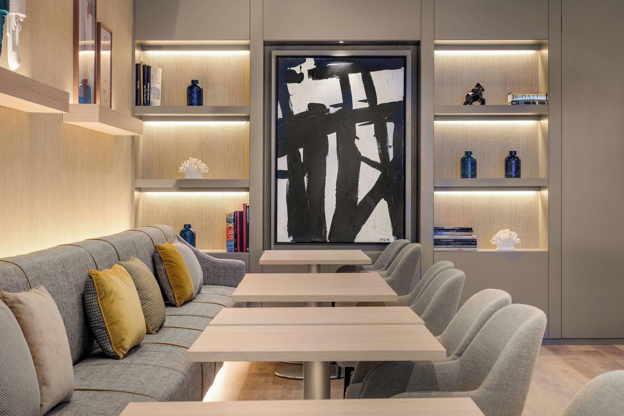 Bar/Salón AC Hotel Tarragona by Marriott