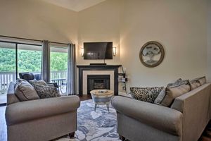 Alquiler Vacacional - Branson Condo w/ Pool Access, Walk to Fishing