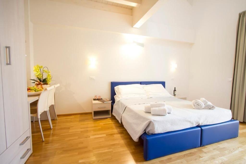 Varios Hotel Arezzo ASC