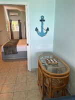 Alquiler Vacacional - NEW RENTAL - Enchanting waters of Exuma are just 20 feet from your front door!