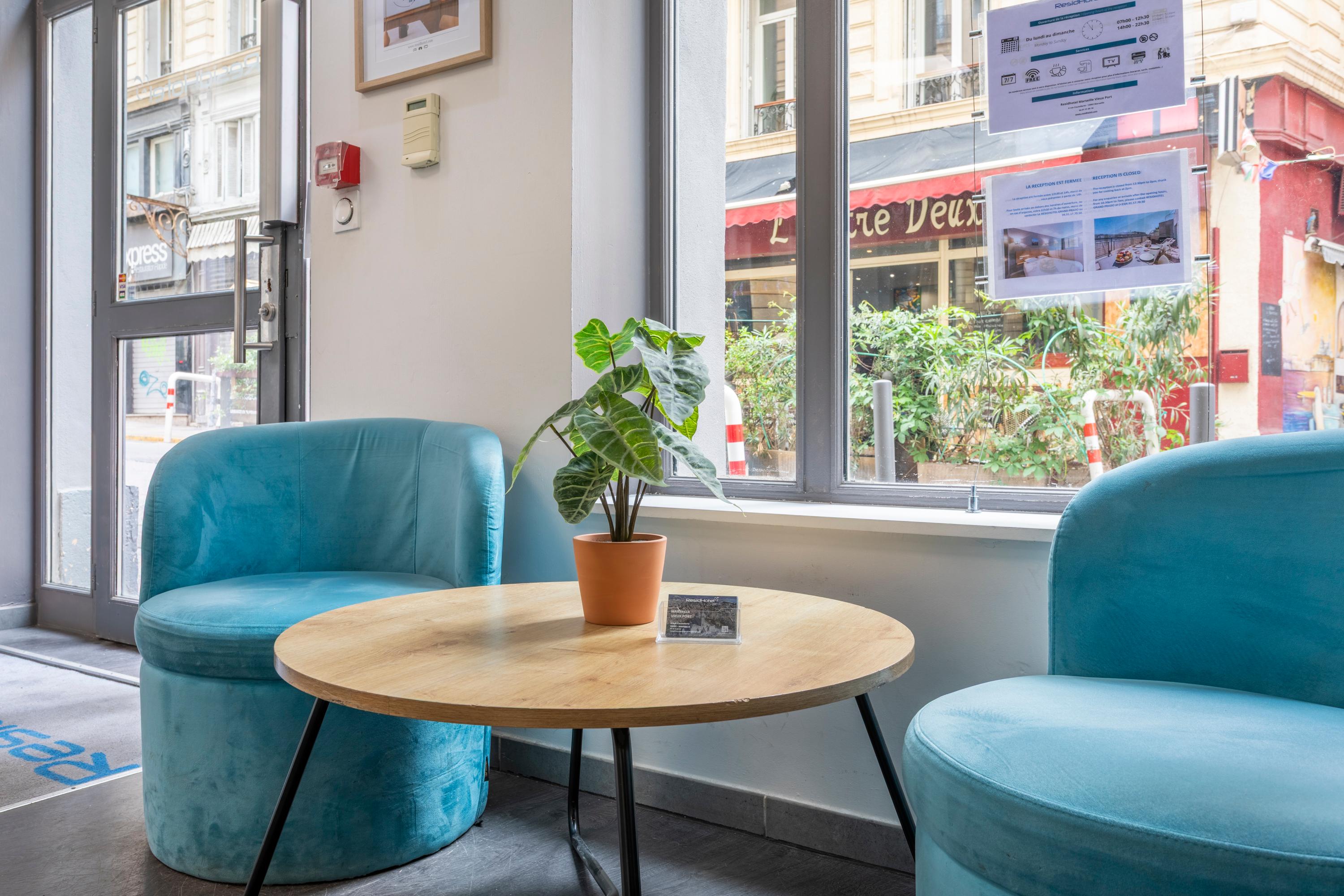 Vista Lobby Residhotel Vieux Port