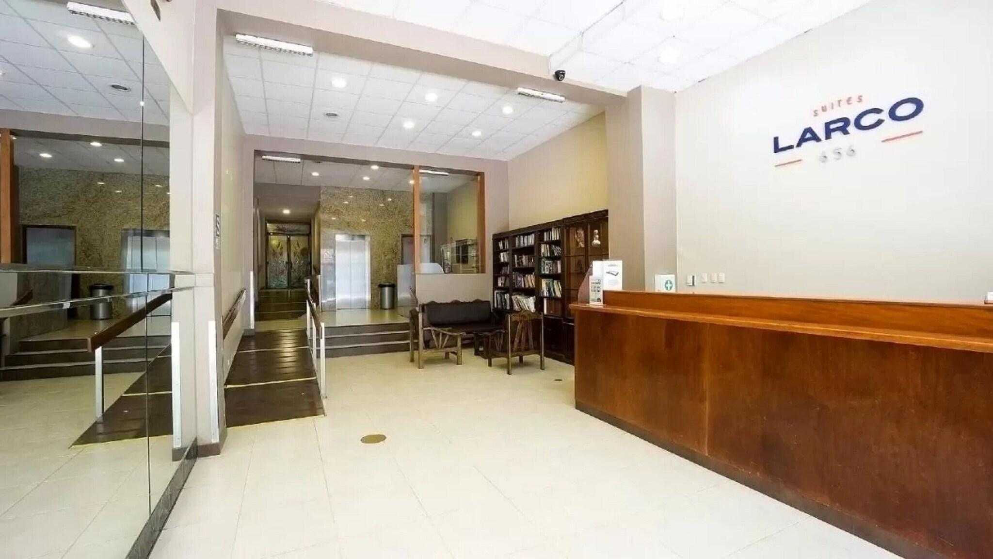 Sala de Reuniones Suites Larco 656