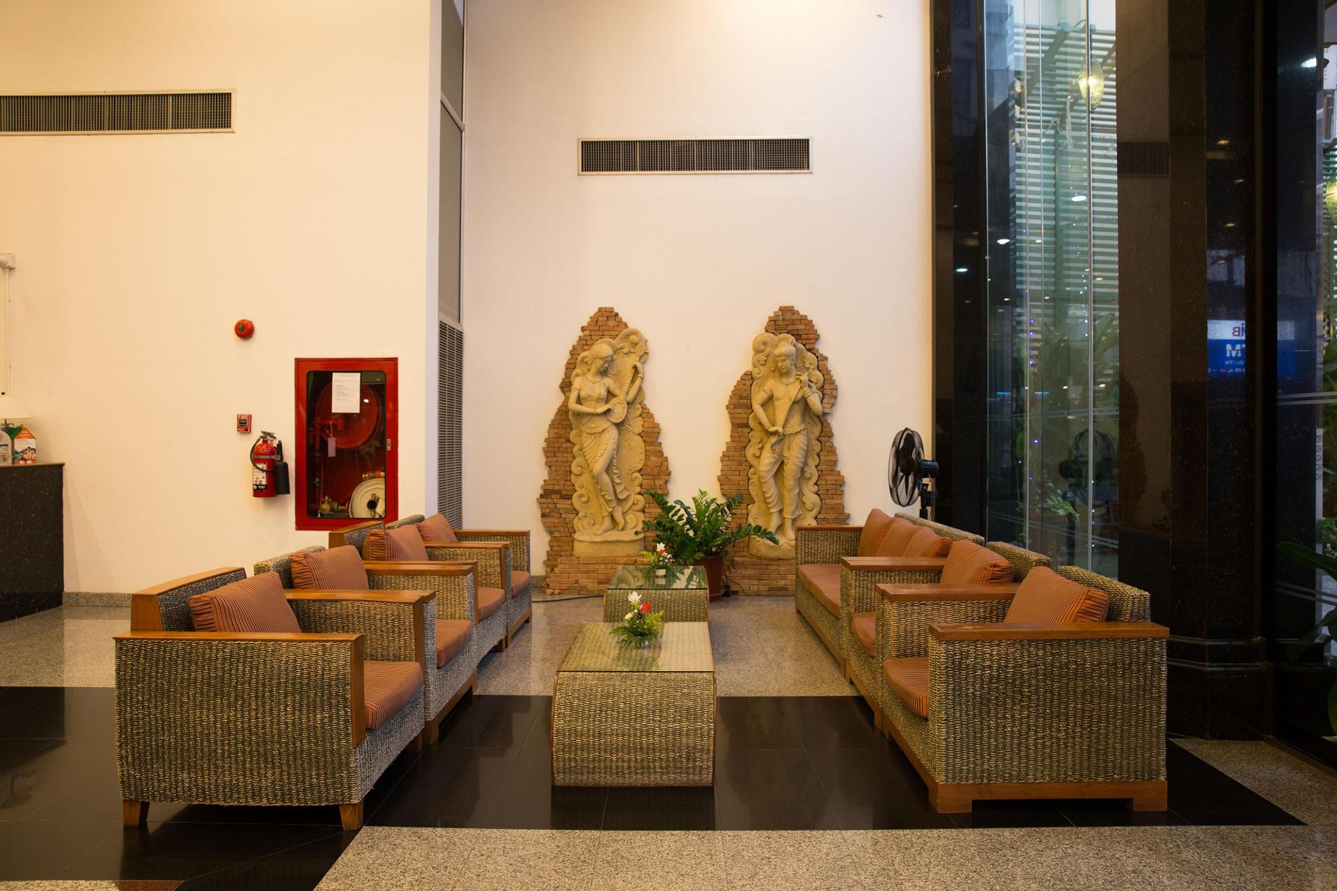 Vista Lobby CH Hotel