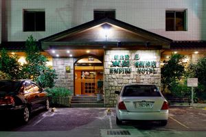 Alojamiento - Empire Hotel