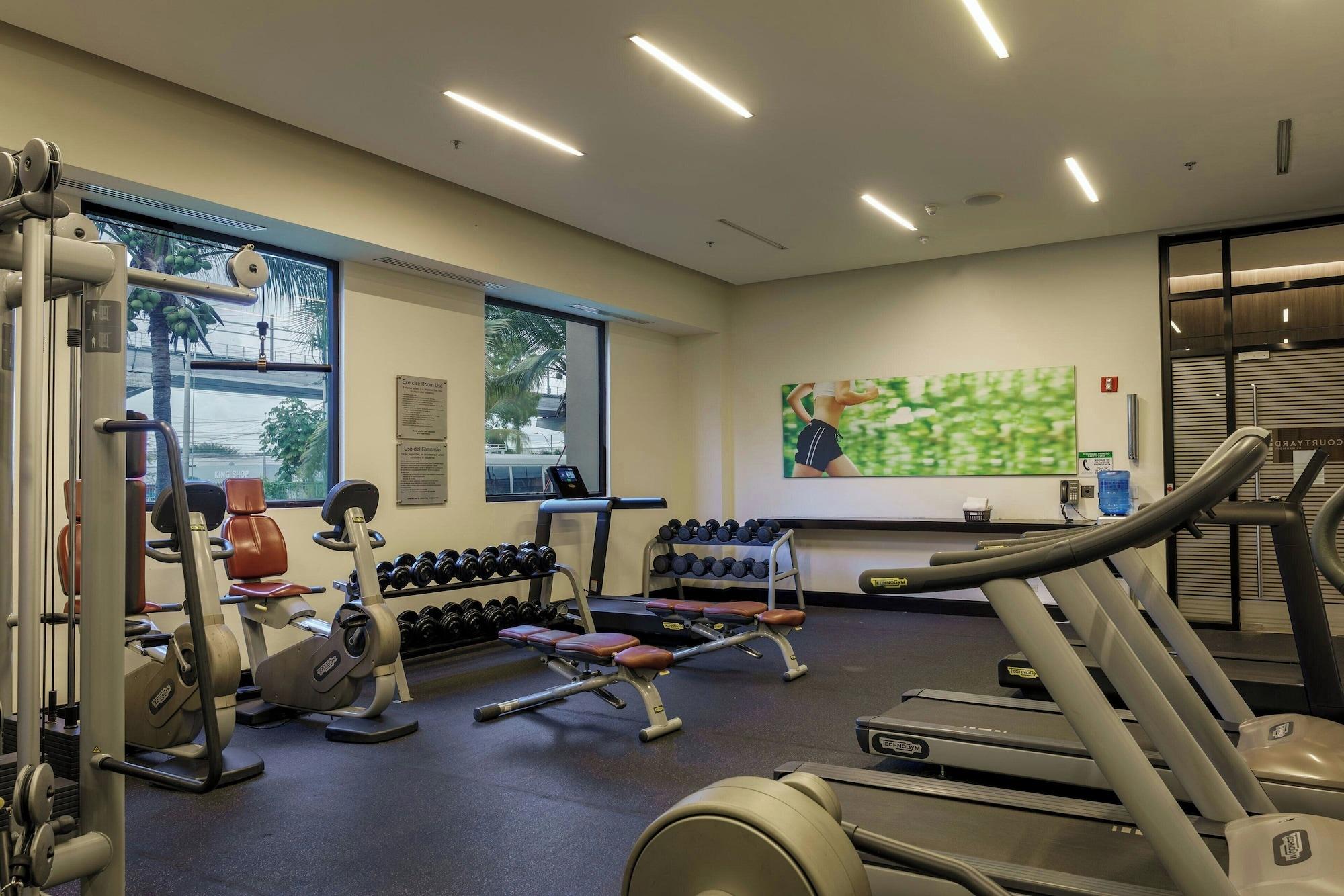 Gimnasio Courtyard by Marriott Panama Metromall