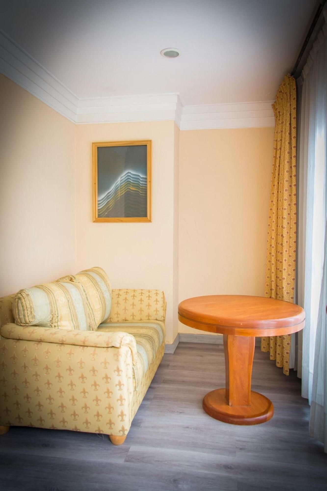 Equipamiento de Habitación Hotel Santa María