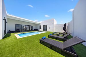 Alquiler Vacacional - Brand NEW Villa Central Location Private Pool