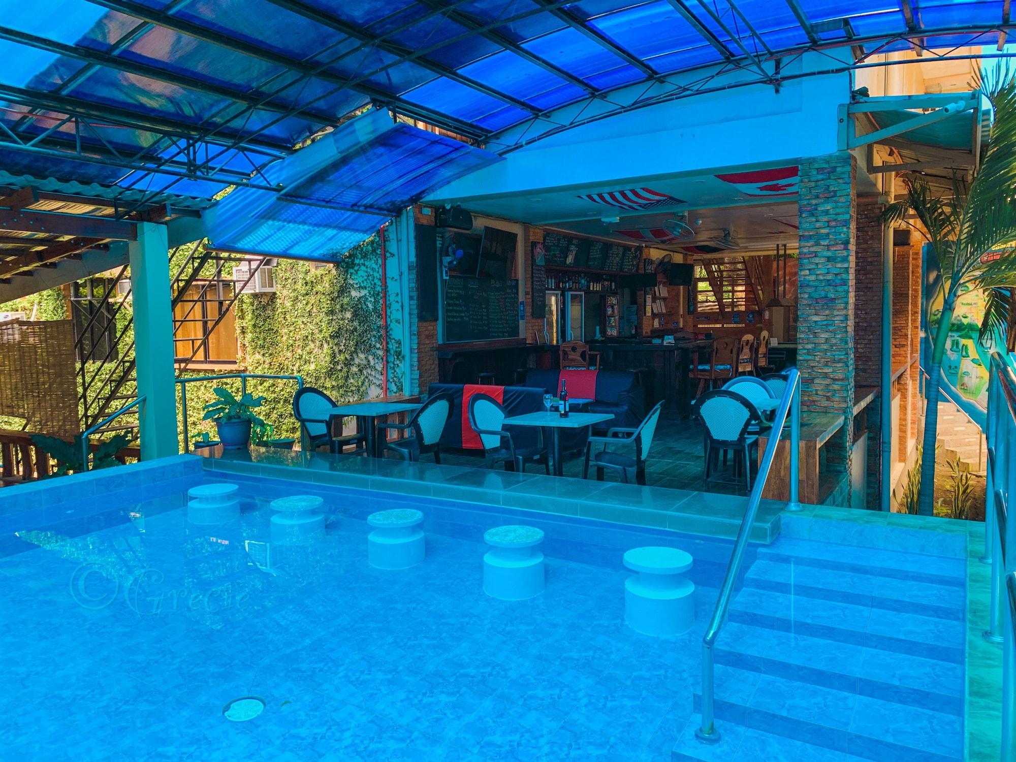 Bar/Salón Mabini Hotel