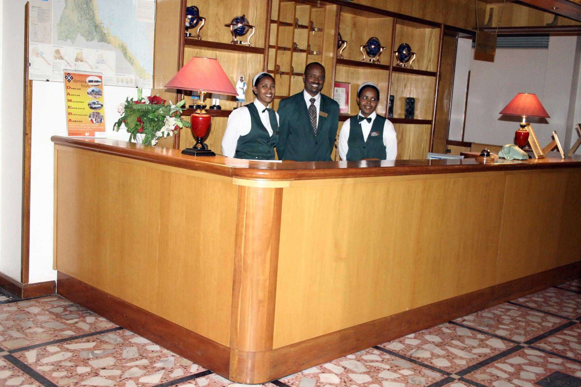 Vista Lobby Sunshine Hotel