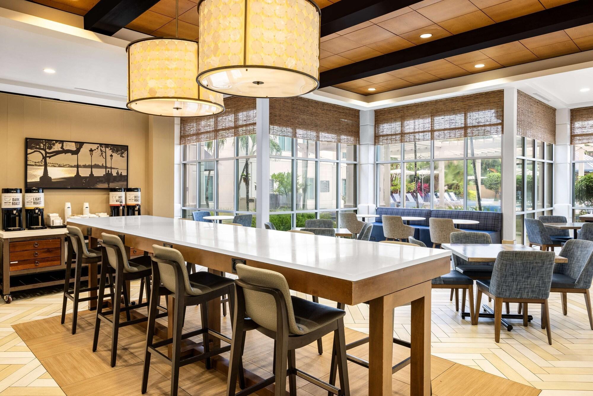 Restaurant Hampton Inn & Suites San Juan