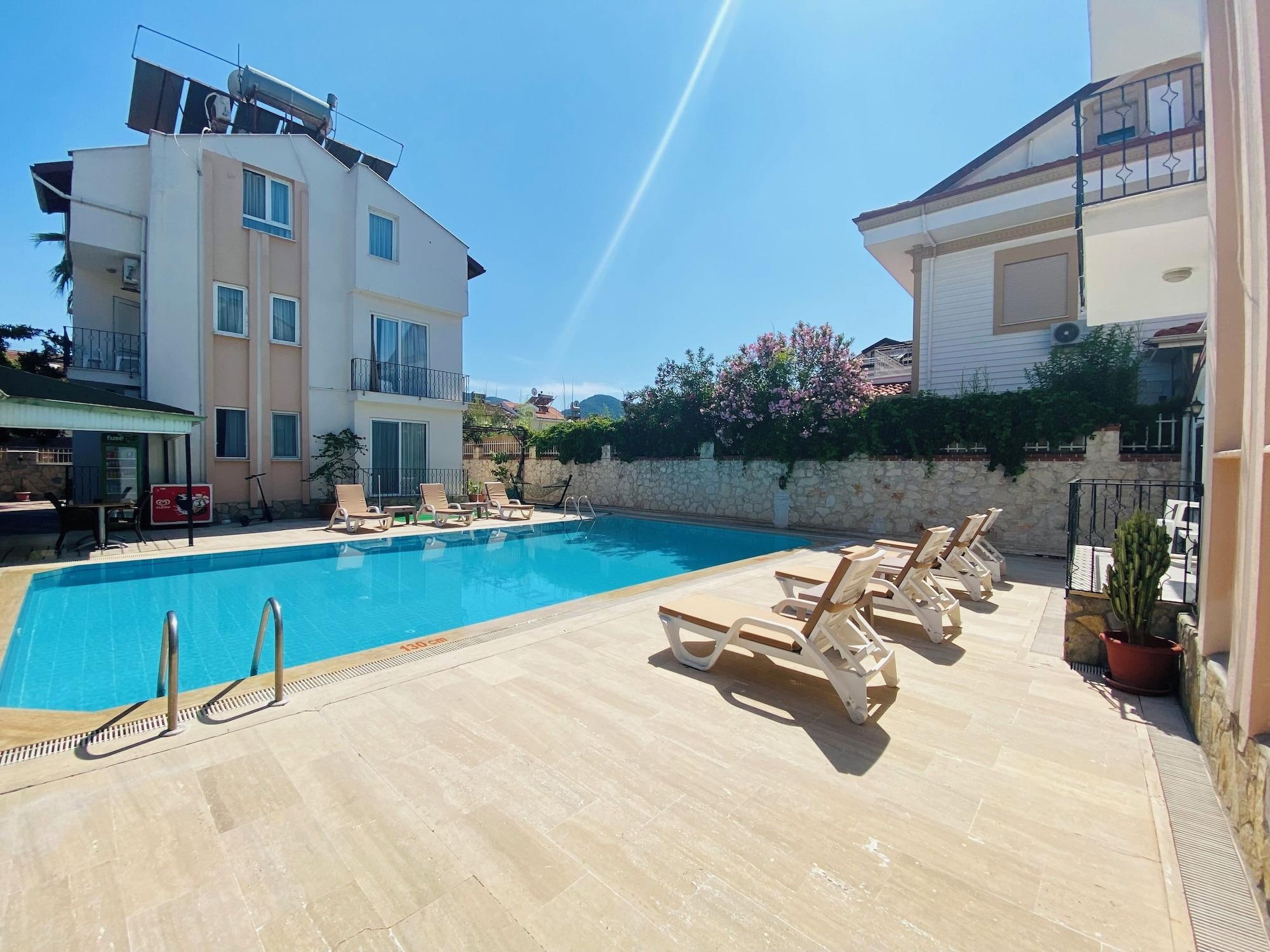 Varios Cam Hotel