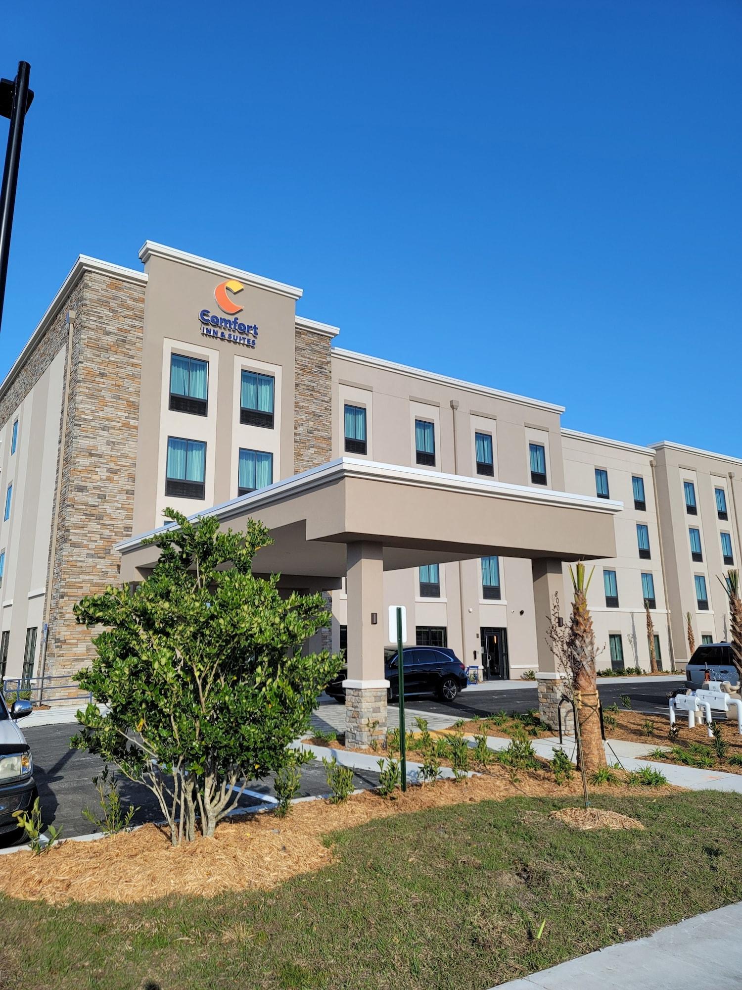 Vista Exterior Comfort Inn & Suites Jacksonville - Orange Park Near Naval Air Station