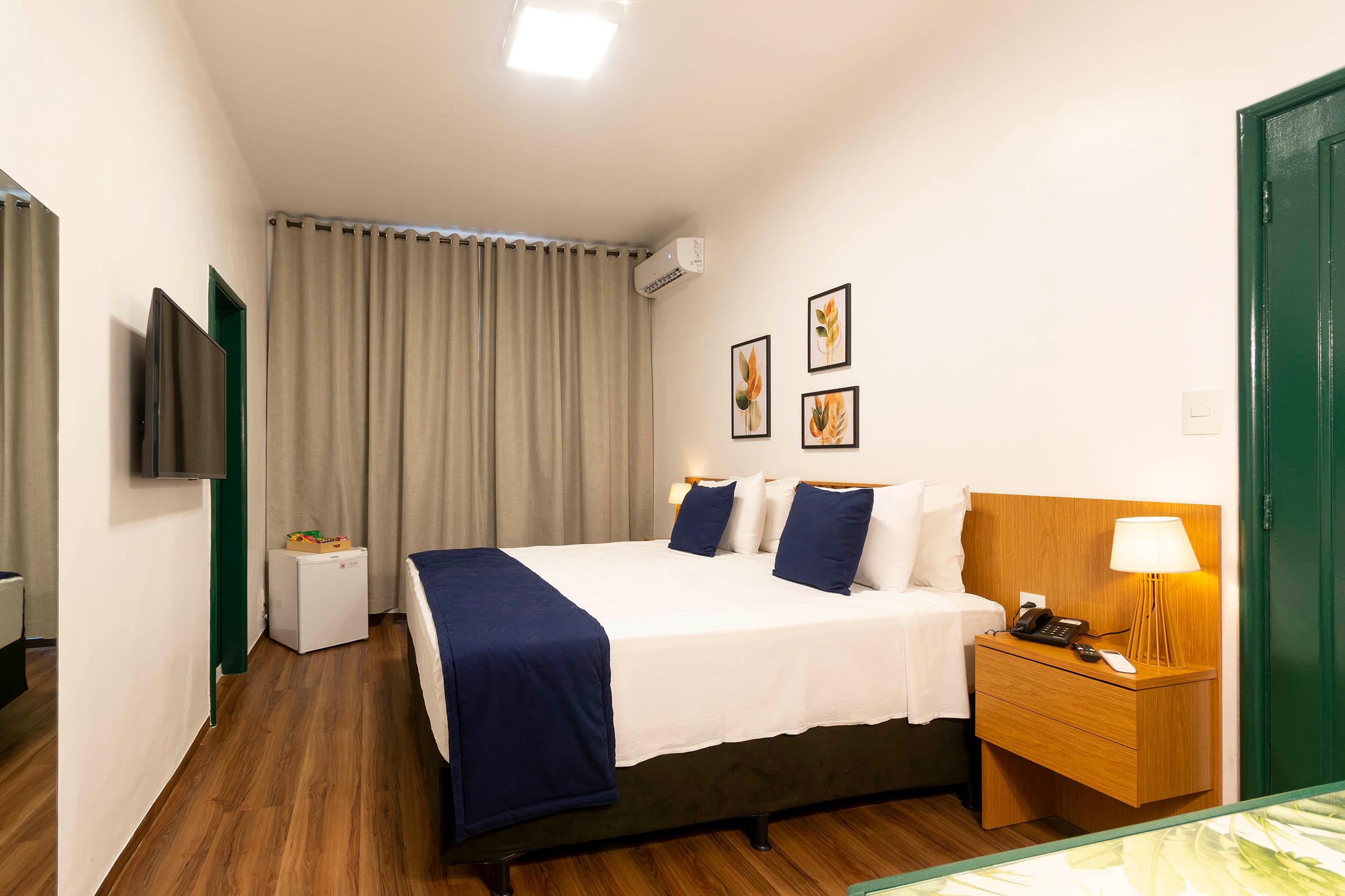 Varios Hotel Normandie - by Easy Hotels